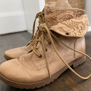 Girly Combat Boots with Lace Decal